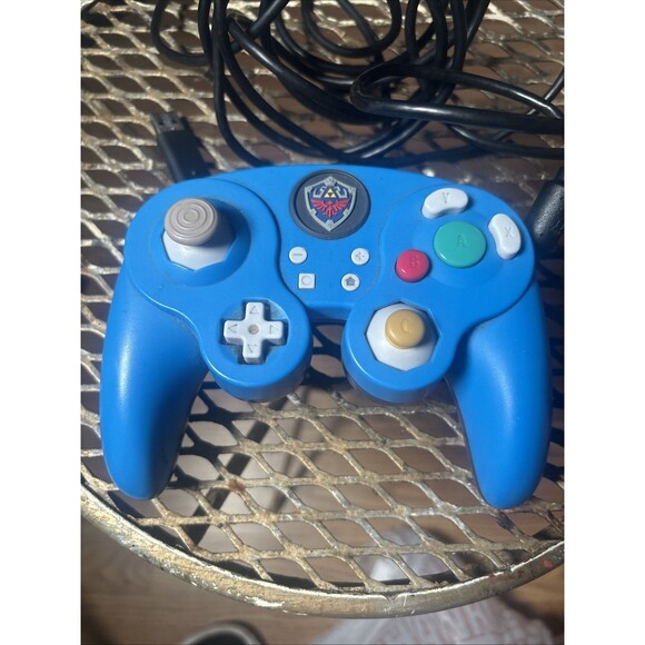 Nintendo Switch Zelda Fight Pad Pro GameCube Style Controller PDP Breath of Wild - Picture 2 of 4